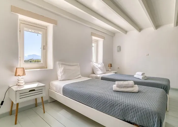 Semesterbostad A Summer House A Few Steps From The Santa Maria (Paros)